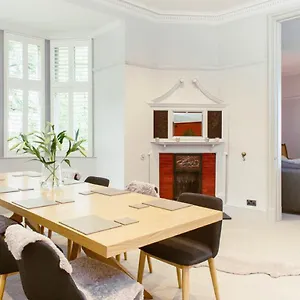 Ramsay Gardens - Grand 4-bedroom Next To Castle EDI